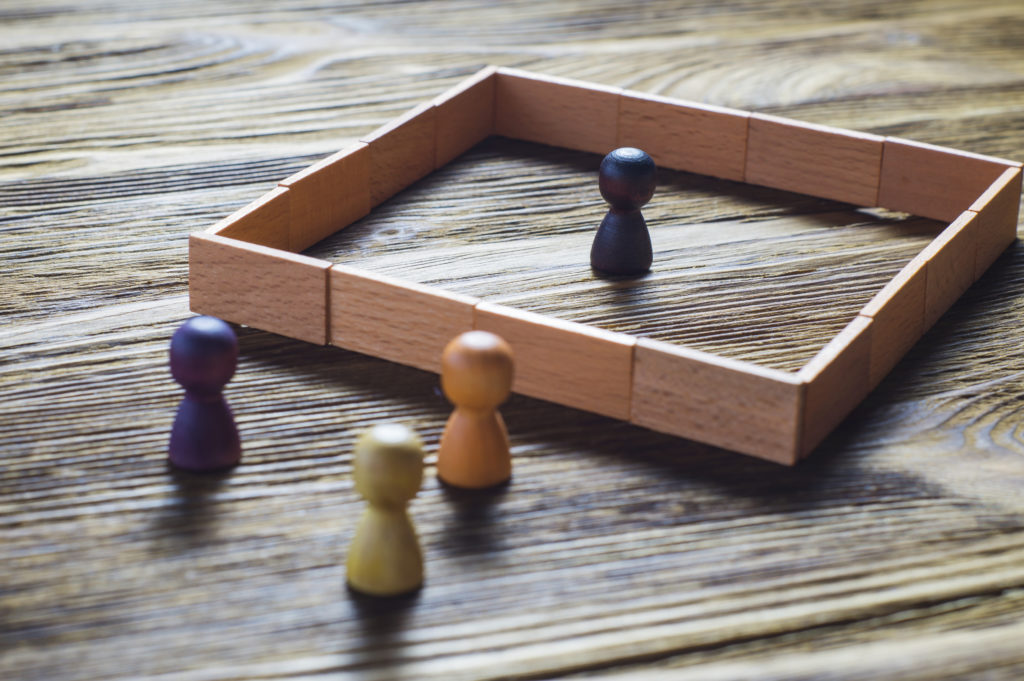 Wooden People Pieces 1024x681